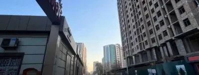 3-комн. квартира, 13 этаж, 106 м², Ру ба руи Мойкаи Малика — миниатюра 2