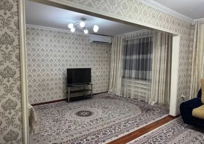 4-комн. квартира, 4 этаж, 90 м², Автовокзал, 83мкр — миниатюра 3