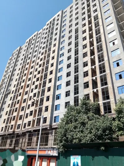 2-комн. квартира, 17 этаж, 65 м², И. Сомони — миниатюра 2
