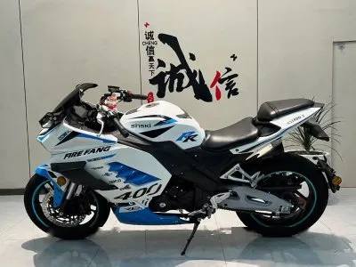 Мотоцикл Kawasaki 400 cc