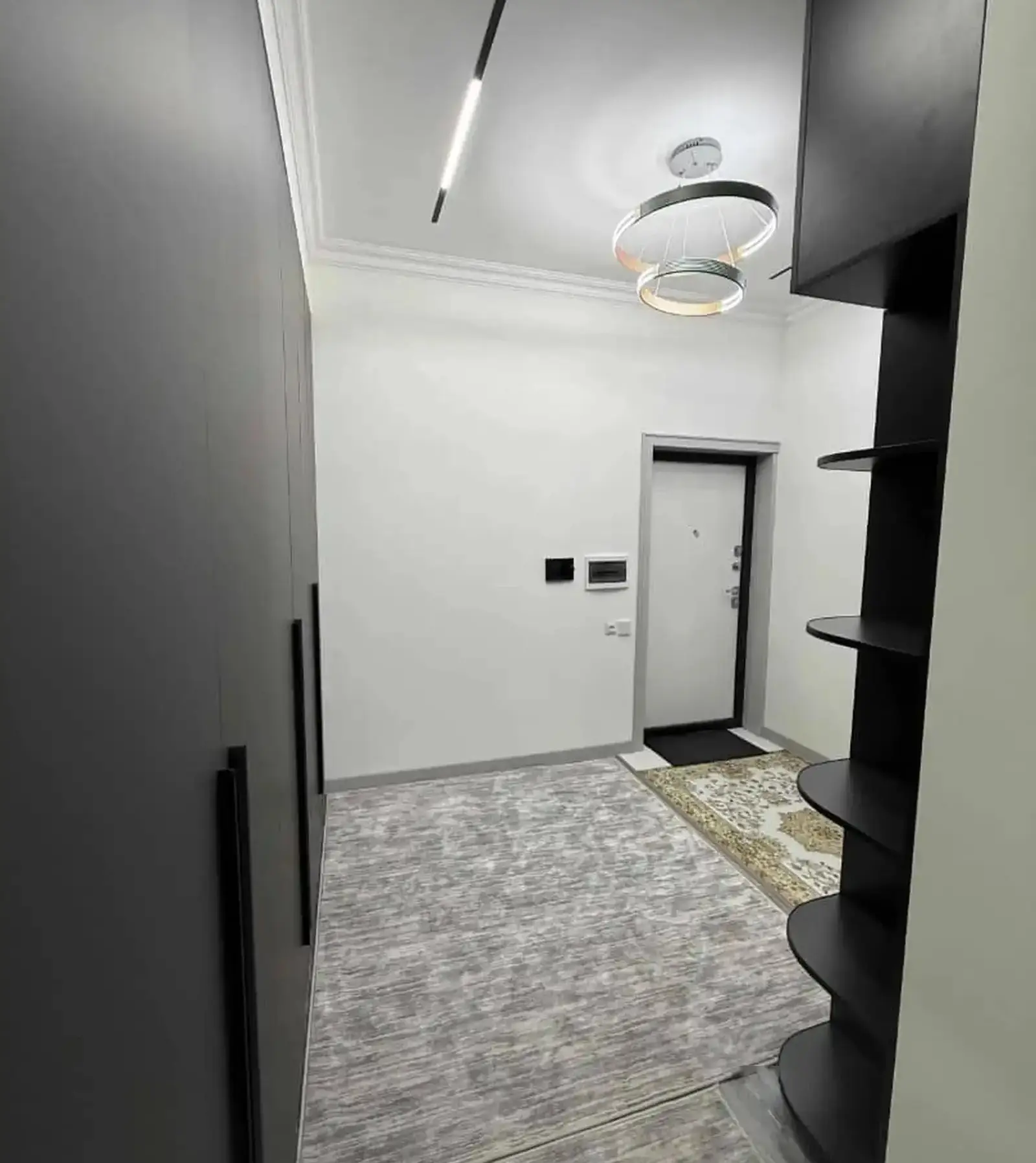 2-комн. квартира, 15 этаж, 95м², 82 мкр — миниатюра 8