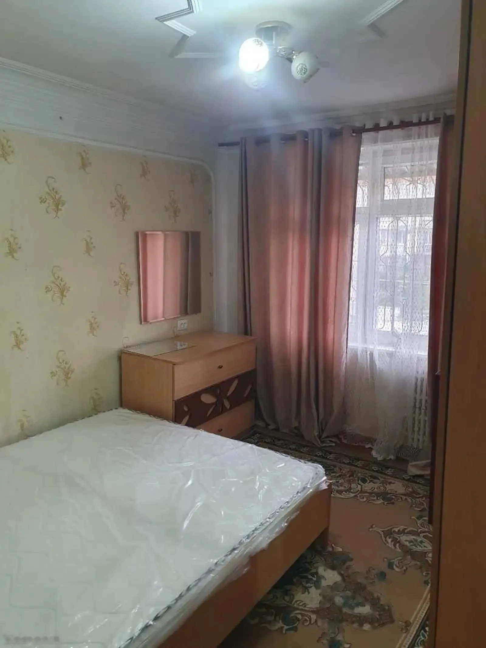 4-комн. квартира, 1 этаж, 78м², 82мкр