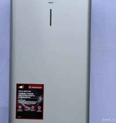Водонагреватель Ariston 80л, плоский