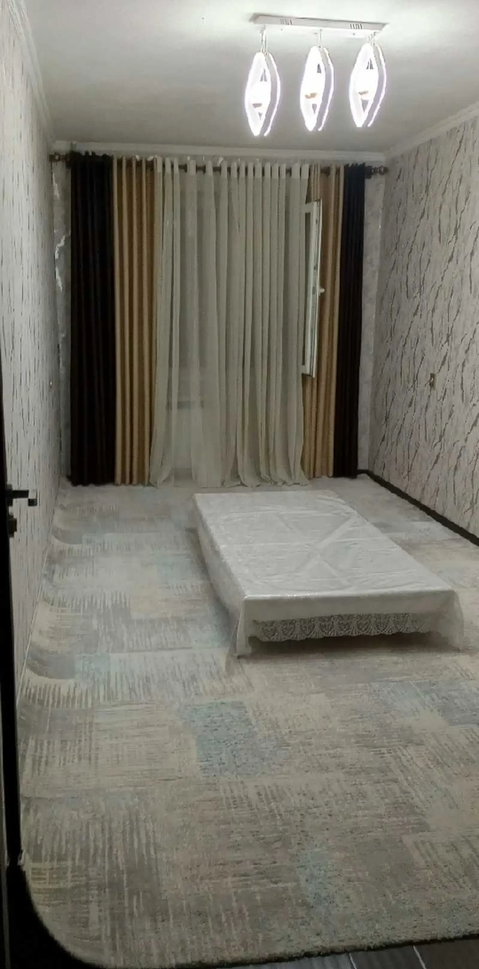 2-комн. квартира, 2 этаж, 55м², Фирдавси рубаруи донишгоҳи тиҷорат — миниатюра 1