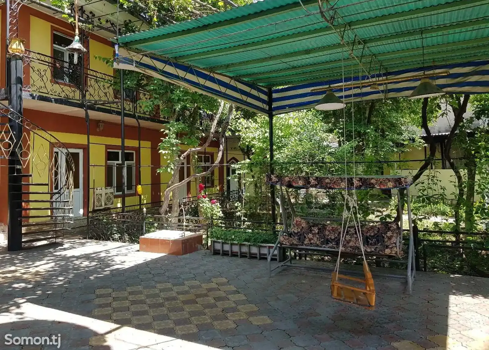 2-этажный, 10 комнатный дом, 600 м², Шохмансур