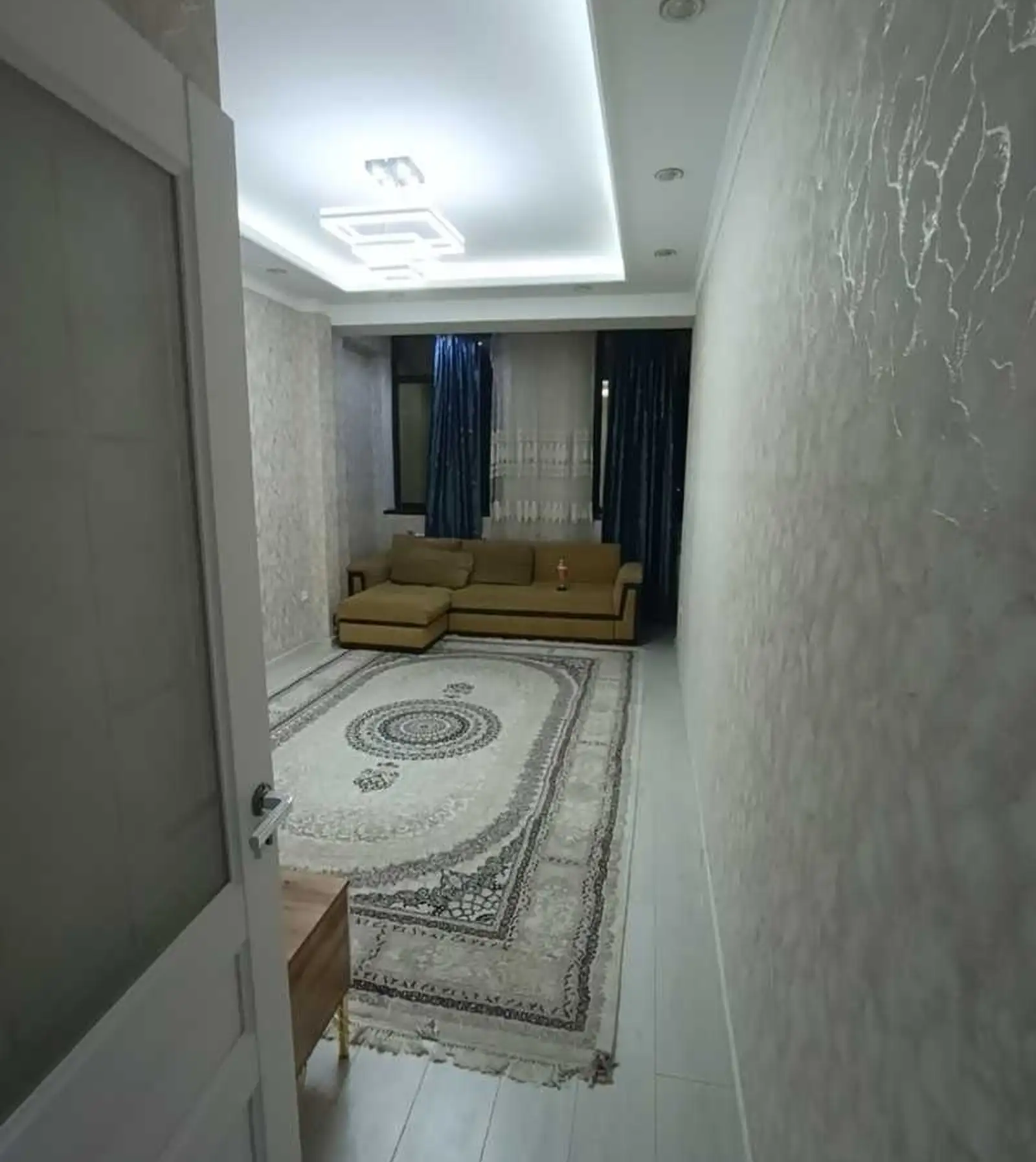 2-комн. квартира, 14 этаж, 60м², Шохмансур, ру ба руи Гостиница Хилтон, пеши Пайкар Созидания — миниатюра 1