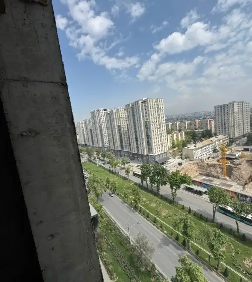 3-комн. квартира, 13 этаж, 88 м², Фирдавси — миниатюра 5