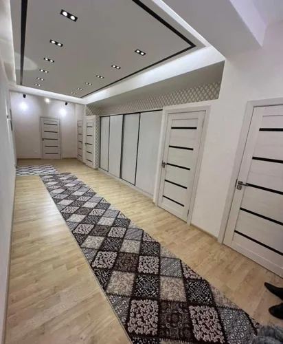 3-комн. квартира, 3 этаж, 120м², И. Сомони, Ориёнбонк