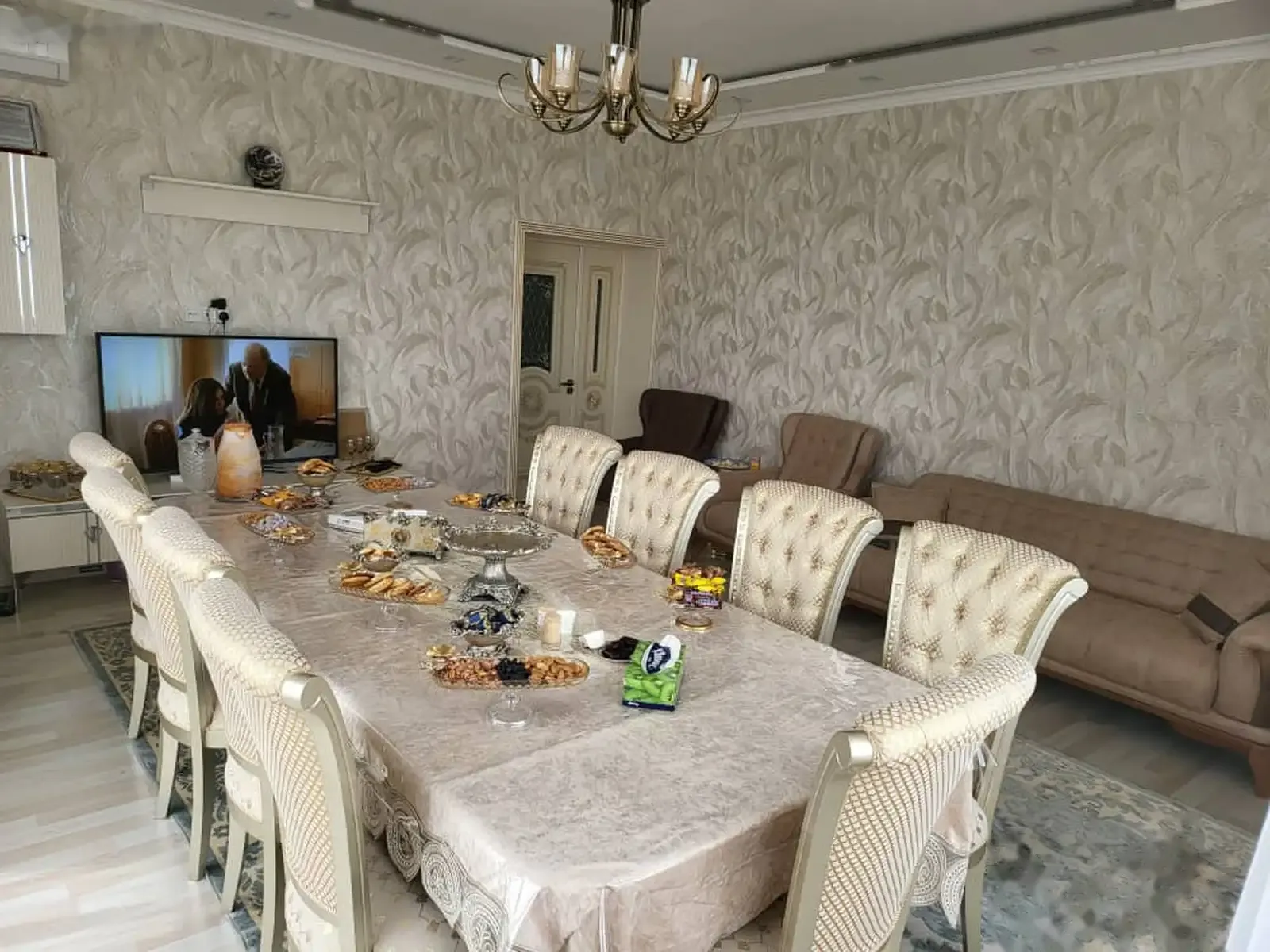 3-комн. квартира, 17 этаж, 140м², Бофанда — миниатюра 1