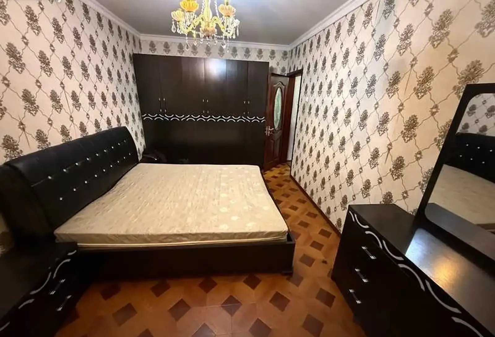 3-комн. квартира, 1 этаж, 65м², Профсоюз — миниатюра 1