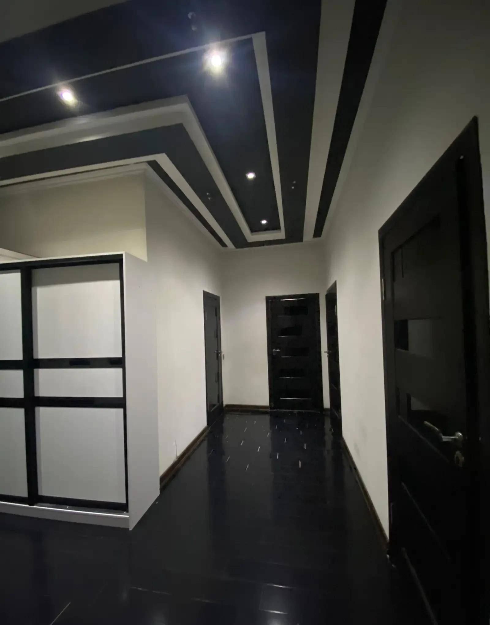 3-комн. квартира, 9 этаж, 121 м², 92мкр н. Сино