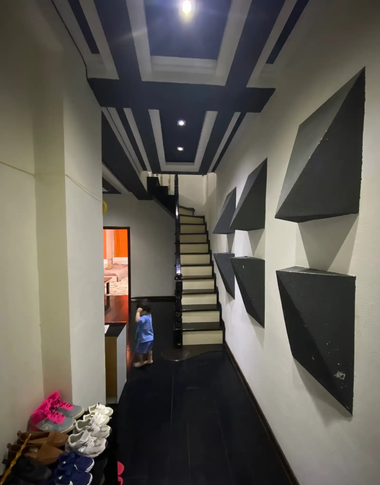 3-комн. квартира, 9 этаж, 121 м², 92мкр н. Сино