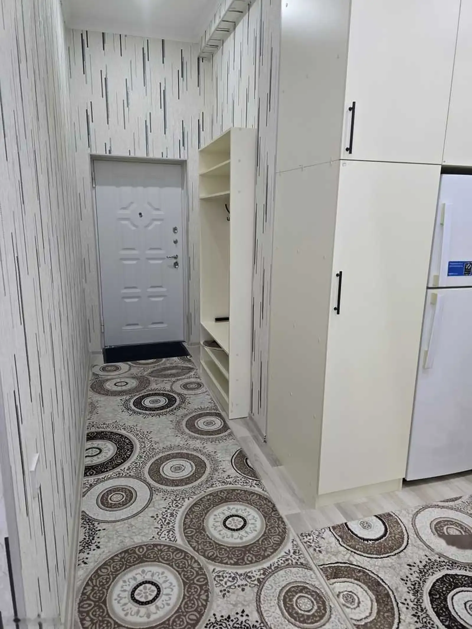 2-комн. квартира, 8 этаж, 88м², Сомони — миниатюра 5