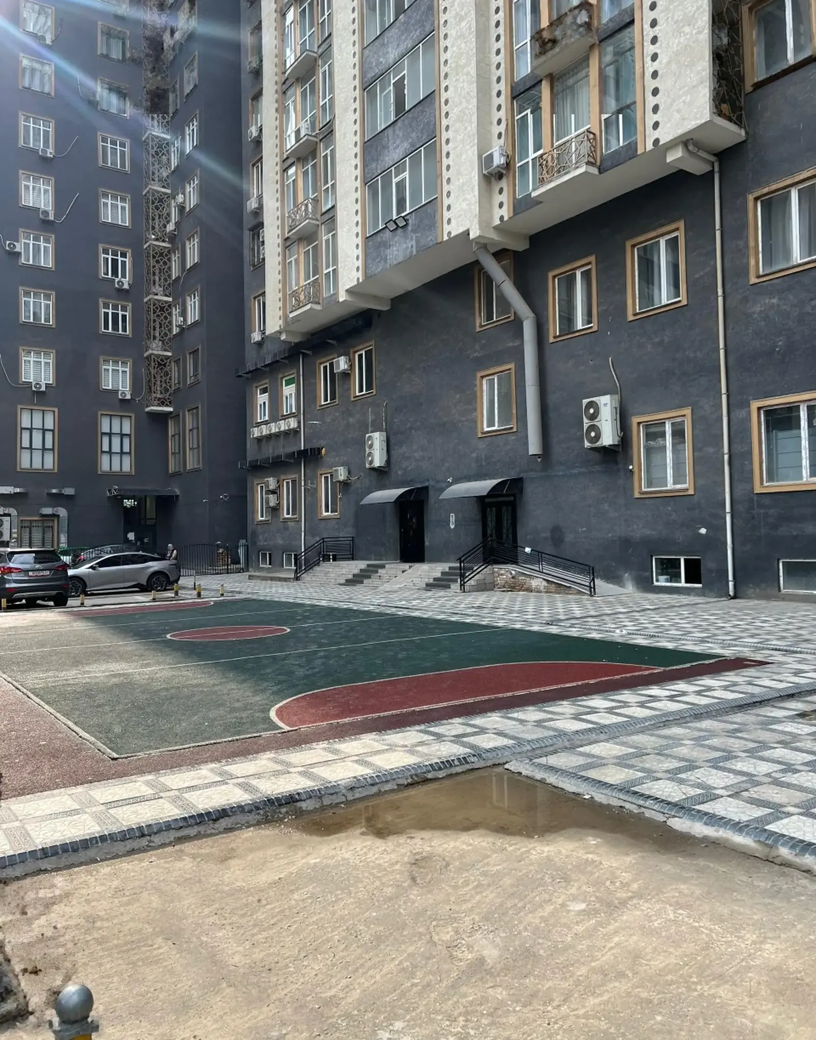 6-комн. квартира, 15 этаж, 602 м², Исмоили Сомони, Овир
