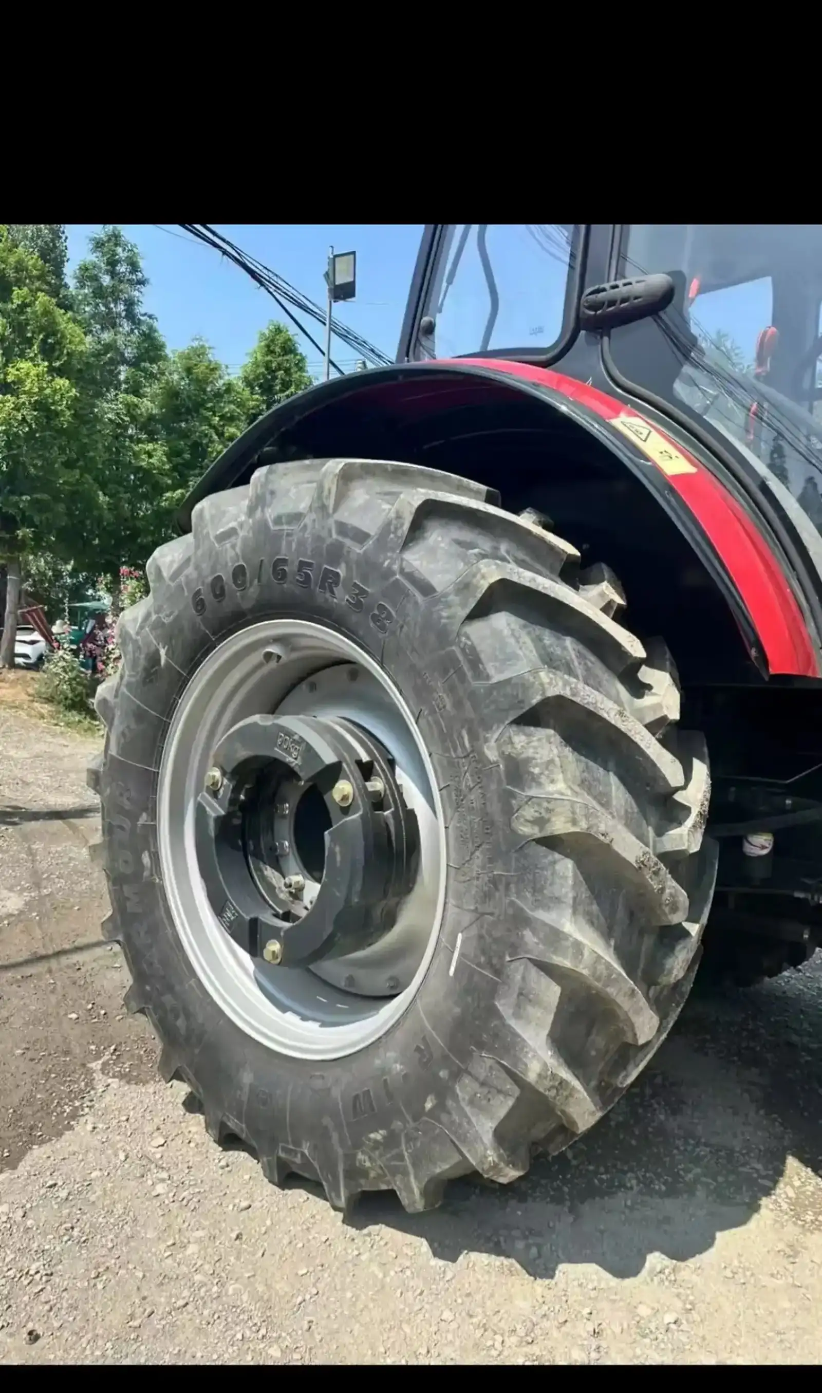 Трактор Донфенг — миниатюра 7