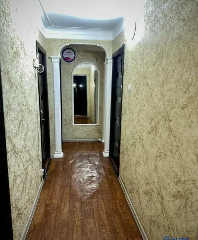 4-комн. квартира, 3 этаж, 67 м², Сино — миниатюра 1