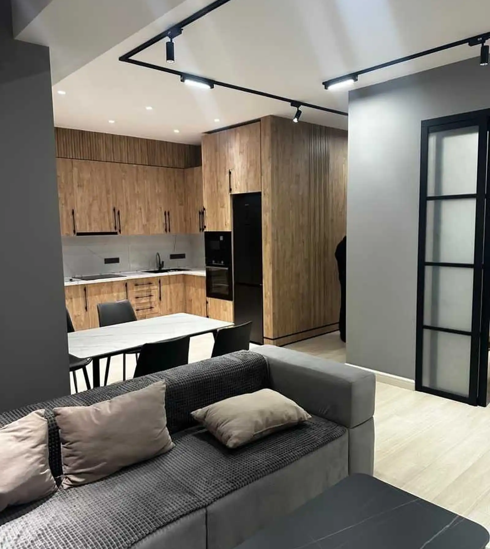 2-комн. квартира, 11 этаж, 65м², Шохмансур Дом Бустон сити Наздикии Скорий больница ру баруи Гуля Голд — миниатюра 3