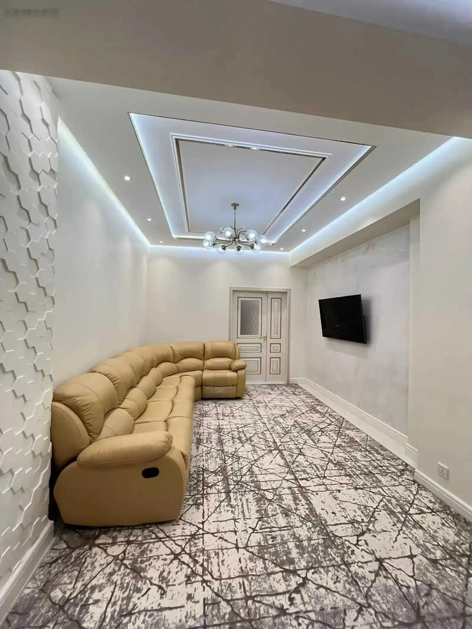 2-комн. квартира, 10 этаж, 75м², Овир доми Ёвар