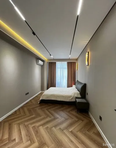 3-комн. квартира, 9 этаж, 95 м², И.Сомони ул.Карамова Северный на против Карупций