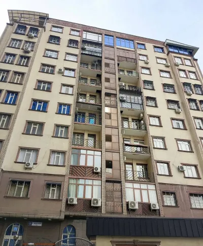 3-комн. квартира, 9 этаж, 98 м², И Сомони — миниатюра 1