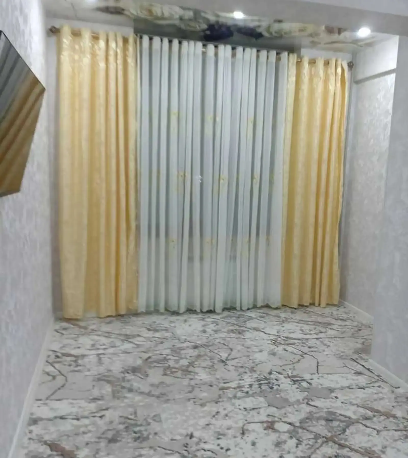 2-комн. квартира, 3 этаж, 43м², Сино — миниатюра 1