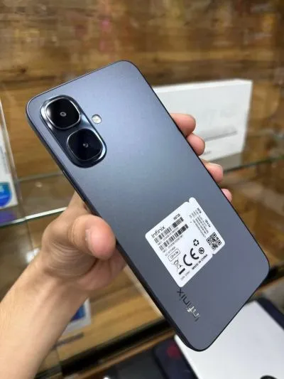 Infinix Smart 10 8/128Gb black