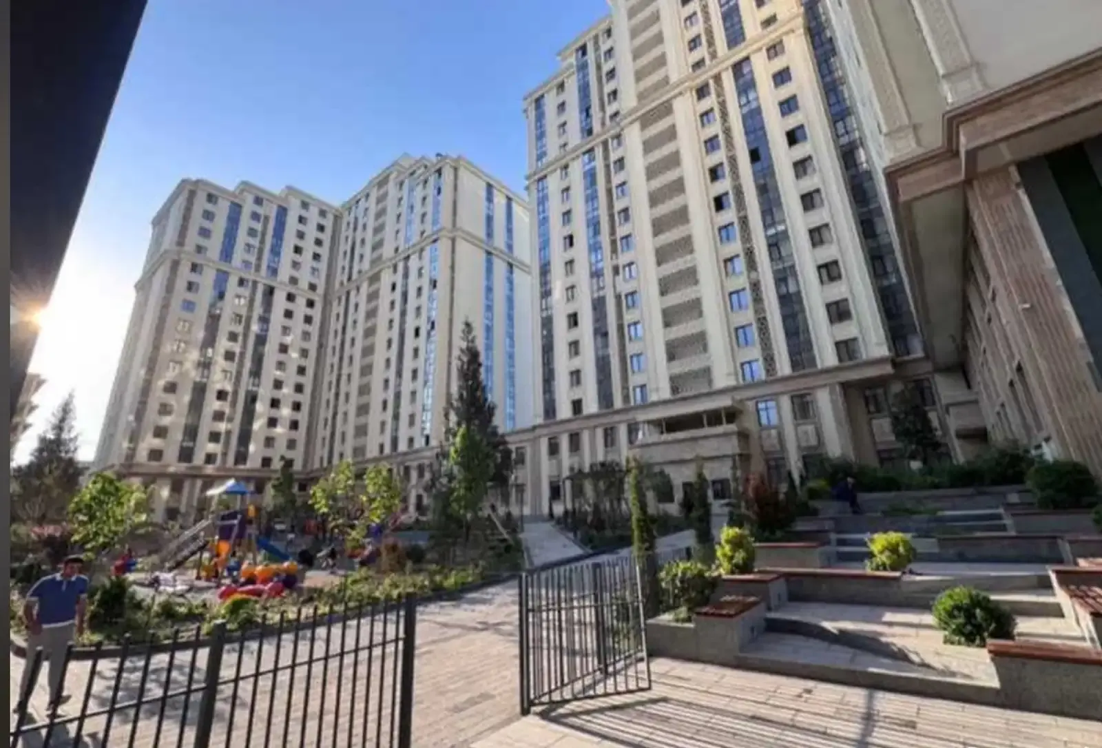 4-комн. квартира, 14 этаж, 142 м², Шохмансур