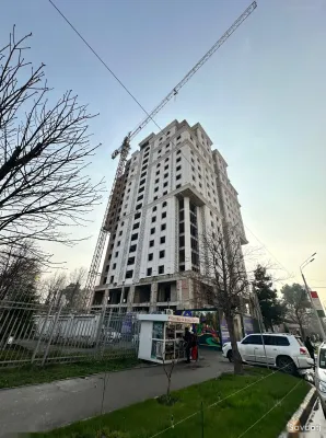 3-комн. квартира, 13 этаж, 102 м², Улица Айни 26, Садбарг, Гостиница Душанбе, Шохмансур