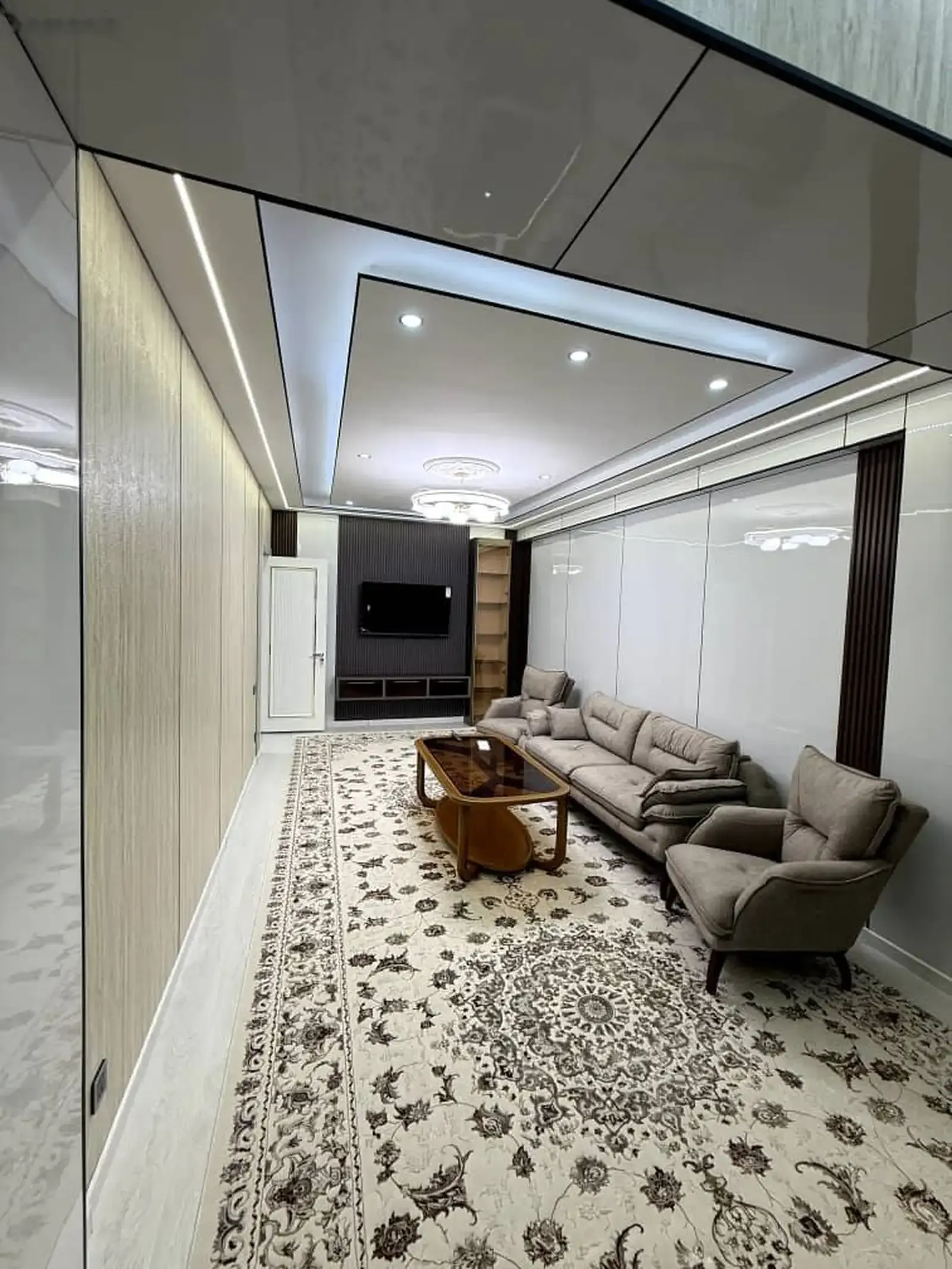 2-комн. квартира, 7 этаж, 74м², Дом печати — миниатюра 1