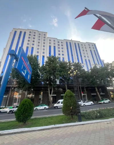 2-комн. квартира, 14 этаж, 84 м², И Сомони — миниатюра 1
