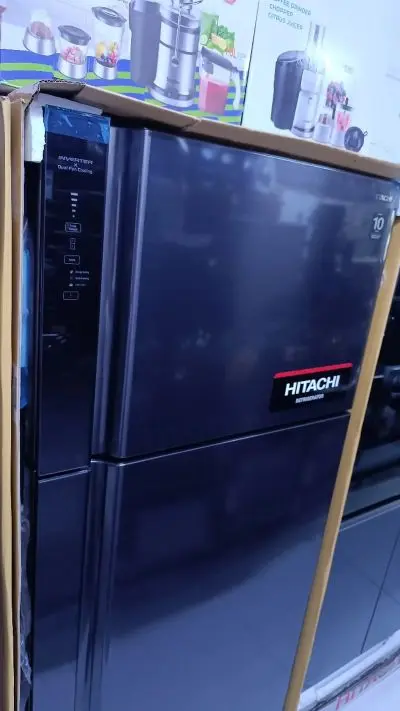 Холодильник Hitachi