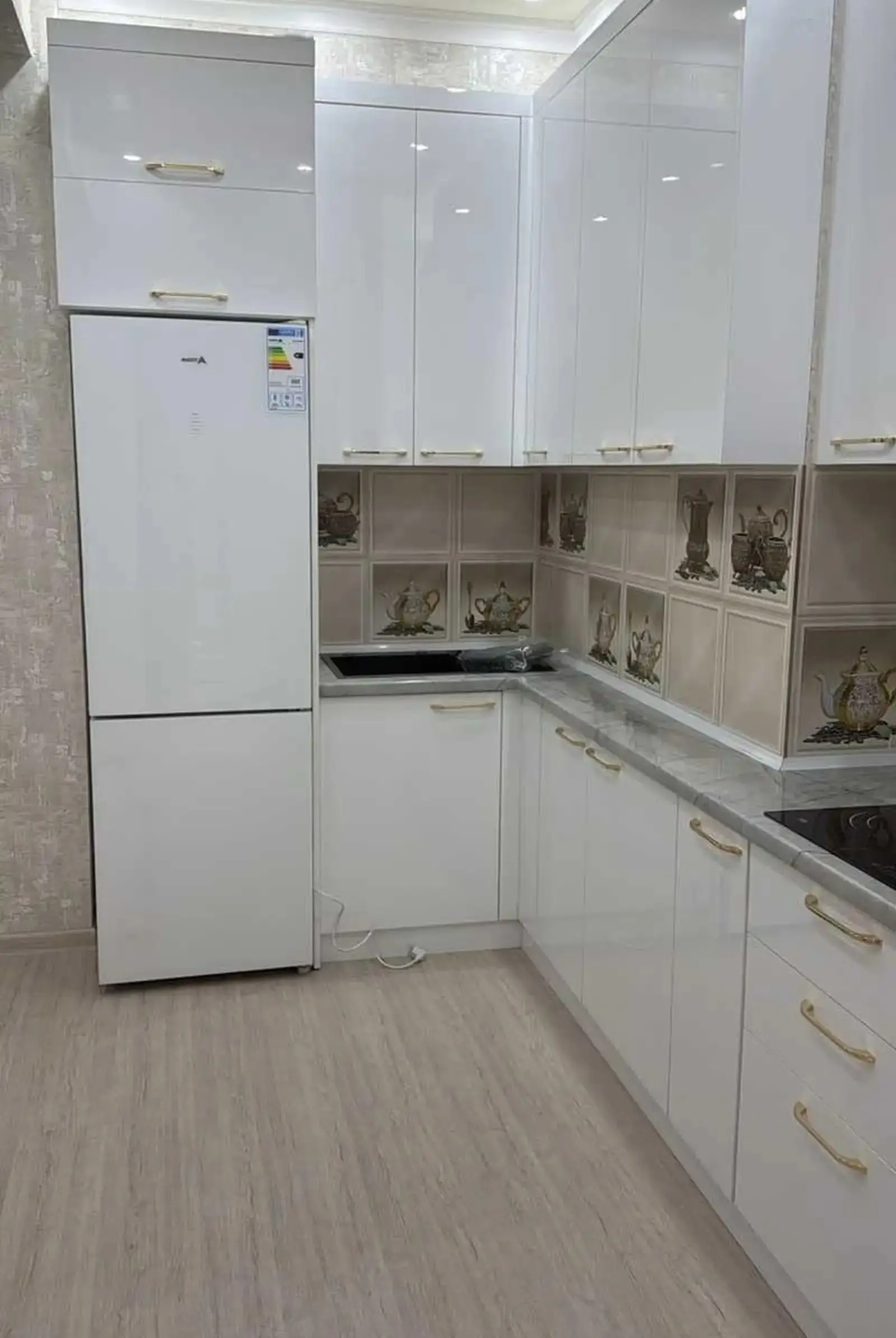 2-комн. квартира, 9 этаж, 80м², 92 мкр ресторани райхон — миниатюра 1