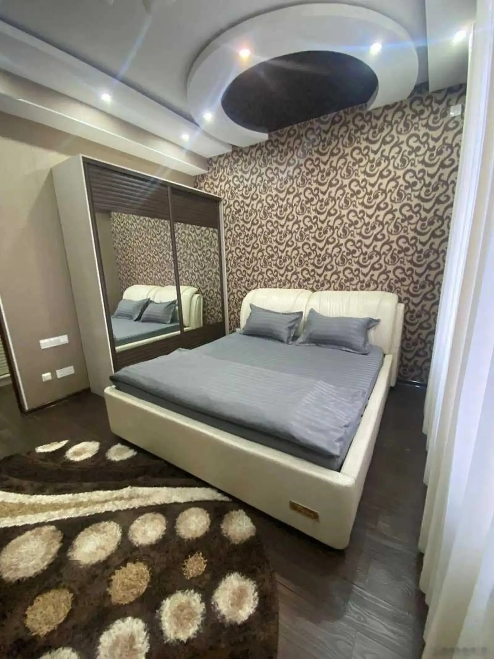 2-комн. квартира, 6 этаж, 90м², дом печать — миниатюра 1