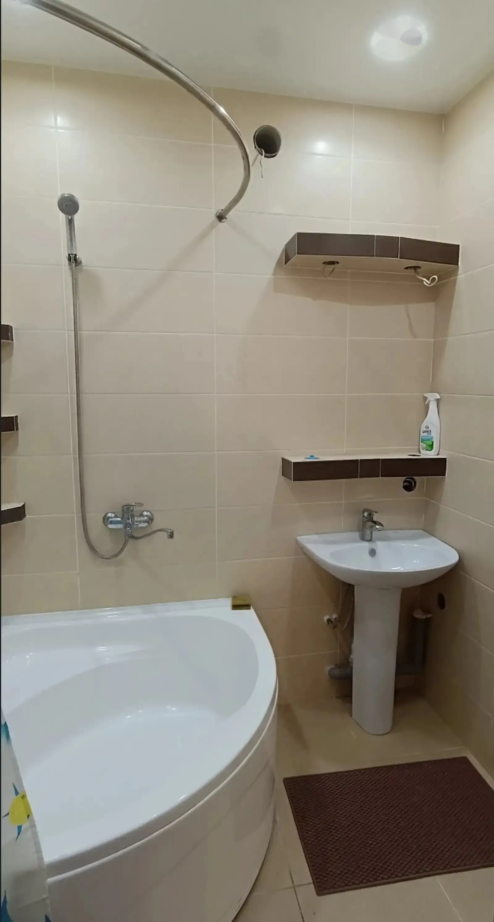 2-комн. квартира, 4 этаж, 60м², Панчшанбе — миниатюра 6