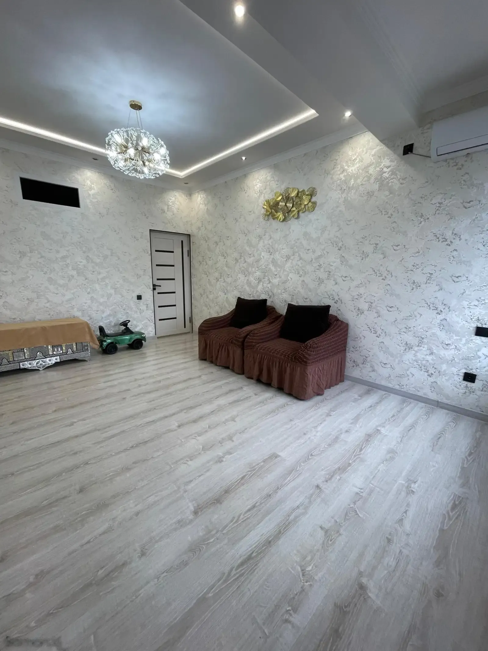 3-комн. квартира, 16 этаж, 65 м², Овир, напротив Султанбея над кондитерской София