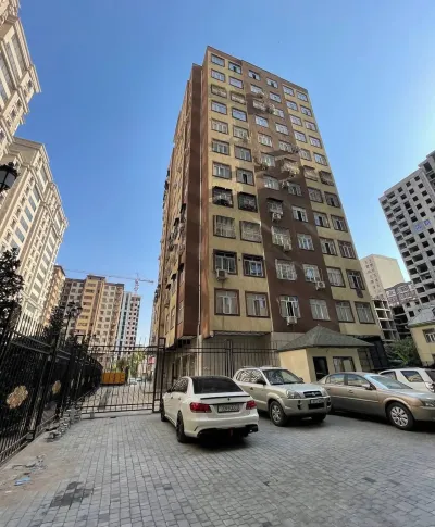 3-комн. квартира, 12 этаж, 96 м², И Сомони — миниатюра 1
