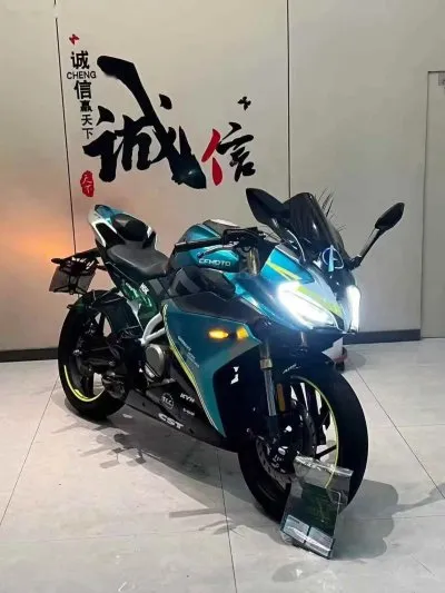 Мотоцикл CFmoto SR на заказ — миниатюра 1
