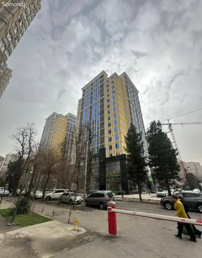 3-комн. квартира, 10 этаж, 72 м², Шохмансур — миниатюра 1