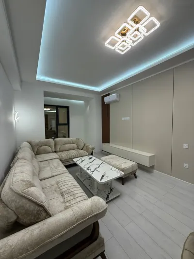 2-комн. квартира, 4 этаж, 75м², Бухоро Тавер, Дом печати, Школа №1, Исмоили Сомони