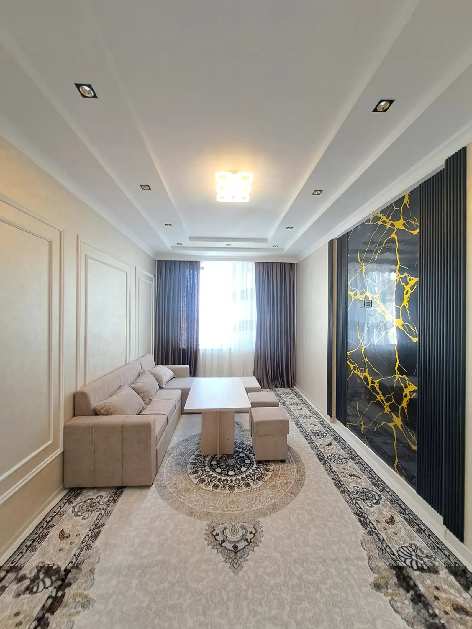 2-комн. квартира, 11 этаж, 65 м², 12мкр — миниатюра 3