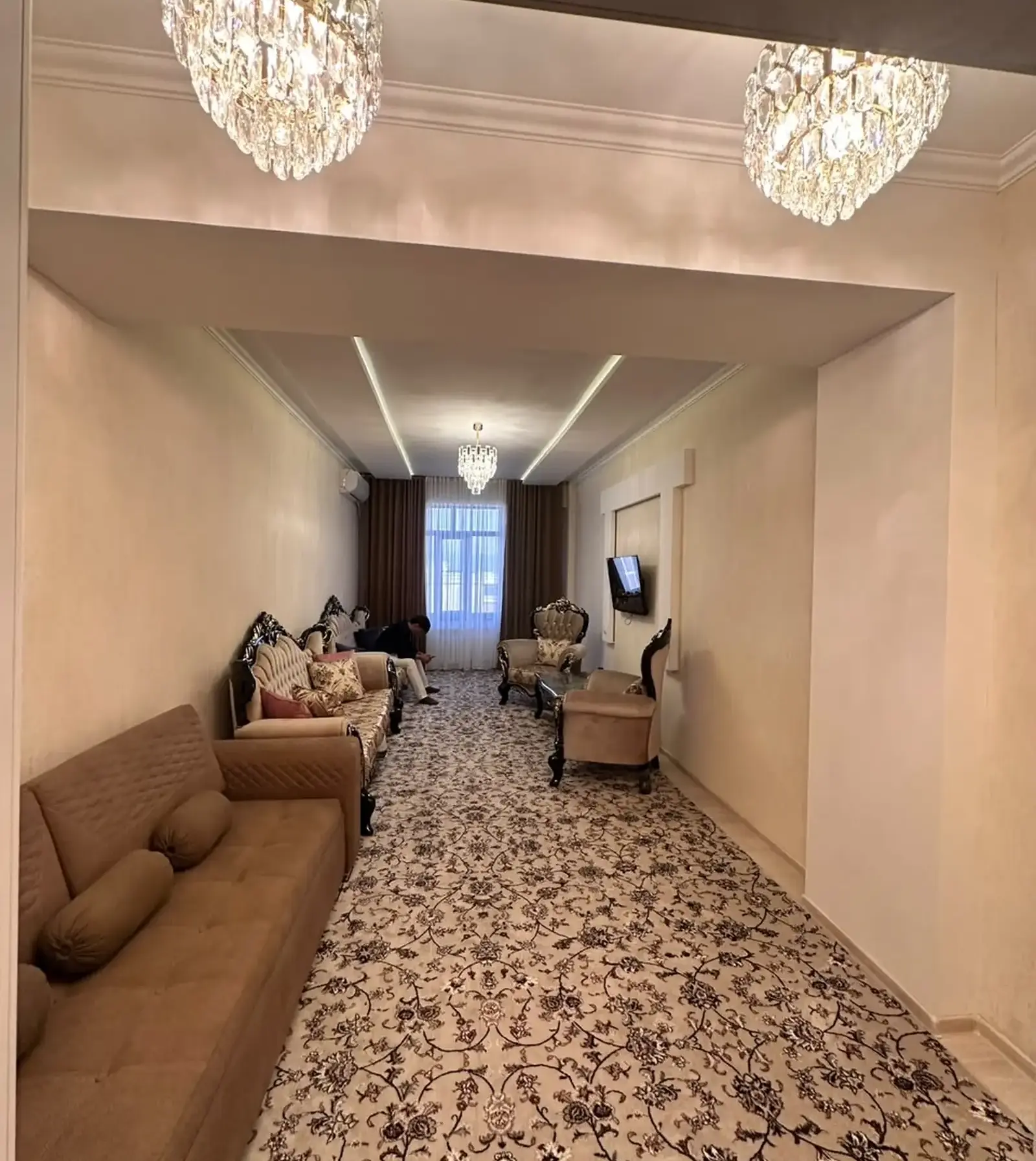 2-комн. квартира, 19 этаж, 143 м², Алфемо