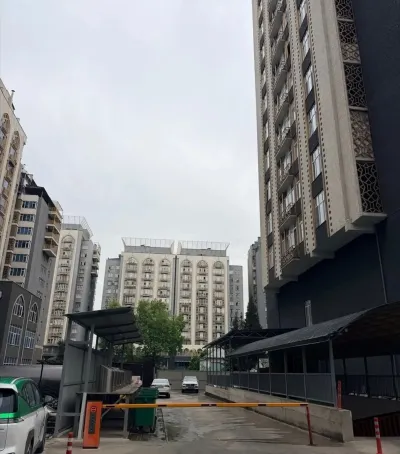 2-комн. квартира, 13 этаж, 77 м², Сомони ОВИР — миниатюра 2