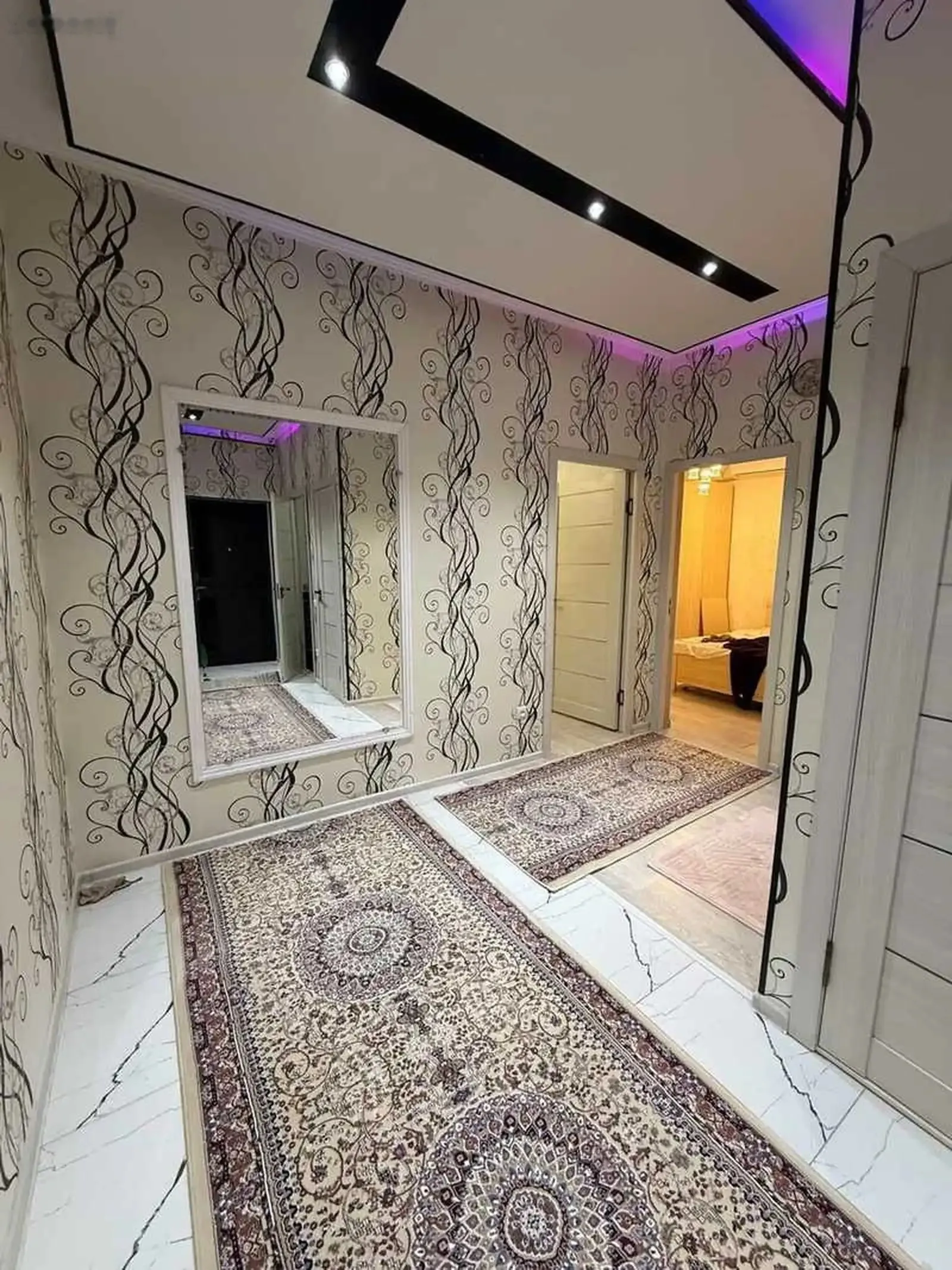 2-комн. квартира, 15 этаж, 60м², 82мкр — миниатюра 1