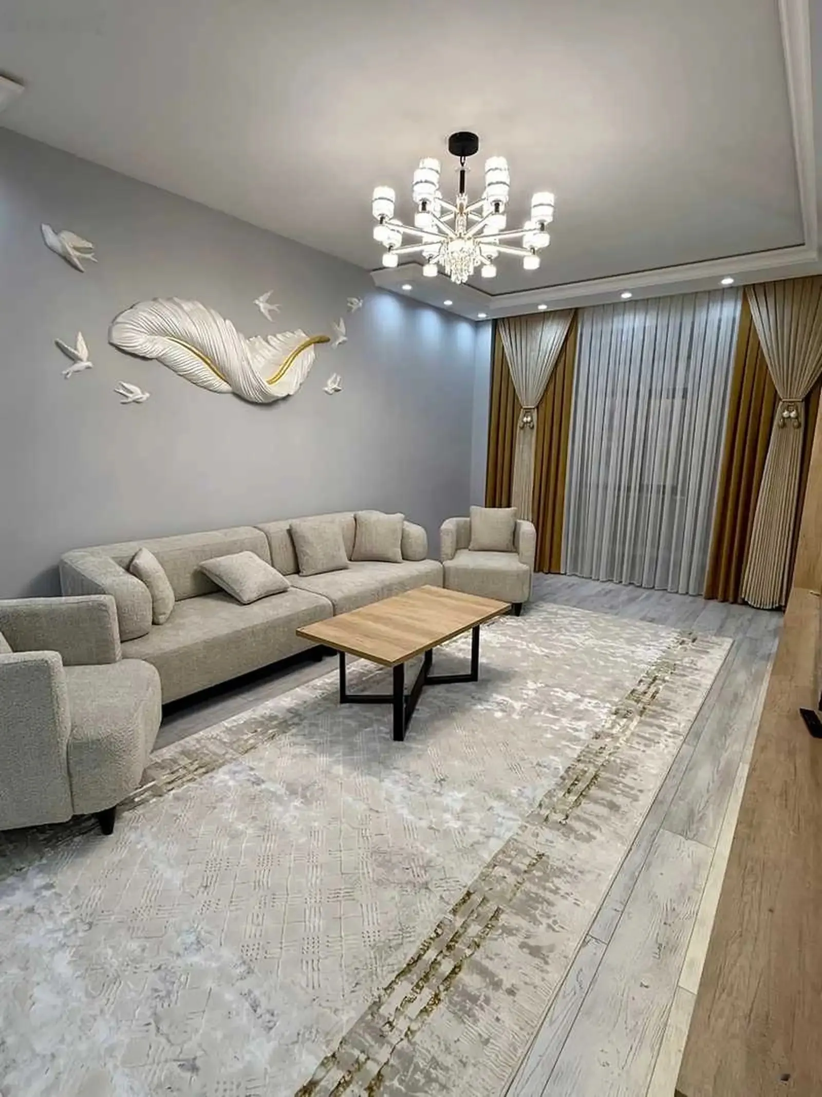 3-комн. квартира, 15 этаж, 118м², Сомони Ёкут — миниатюра 2