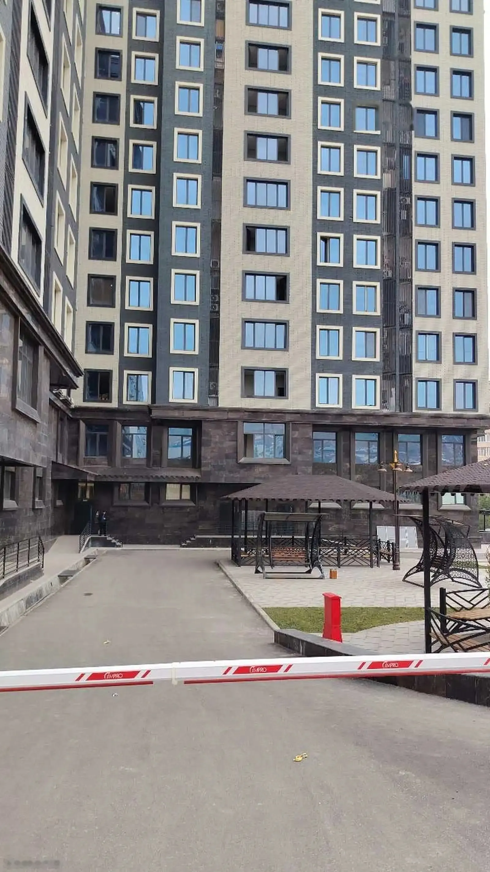 2-комн. квартира, 7 этаж, 65м², Зарафшон — миниатюра 1