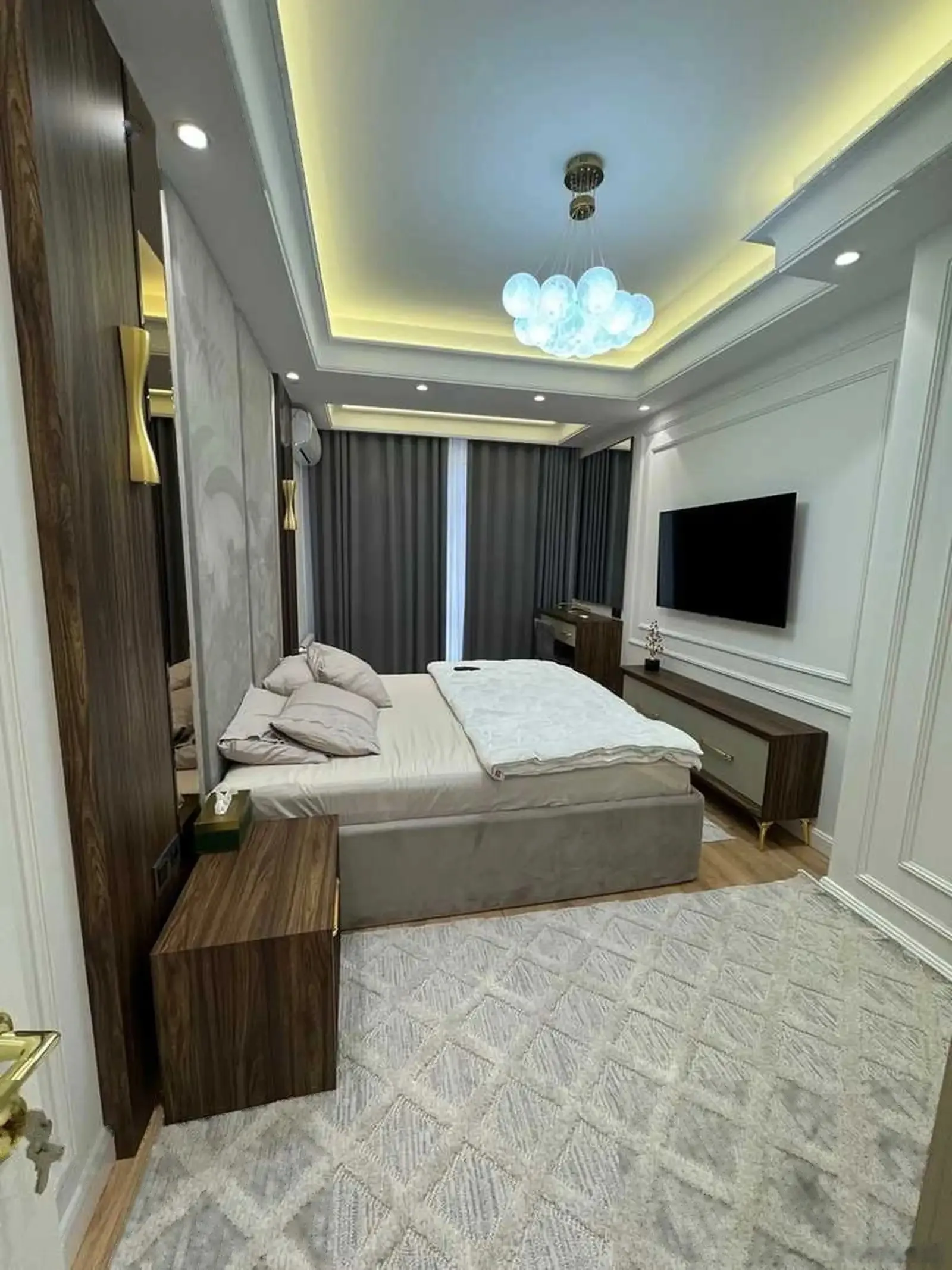 2-комн. квартира, 17 этаж, 64м², м.Турсунзода 14/ — миниатюра 1