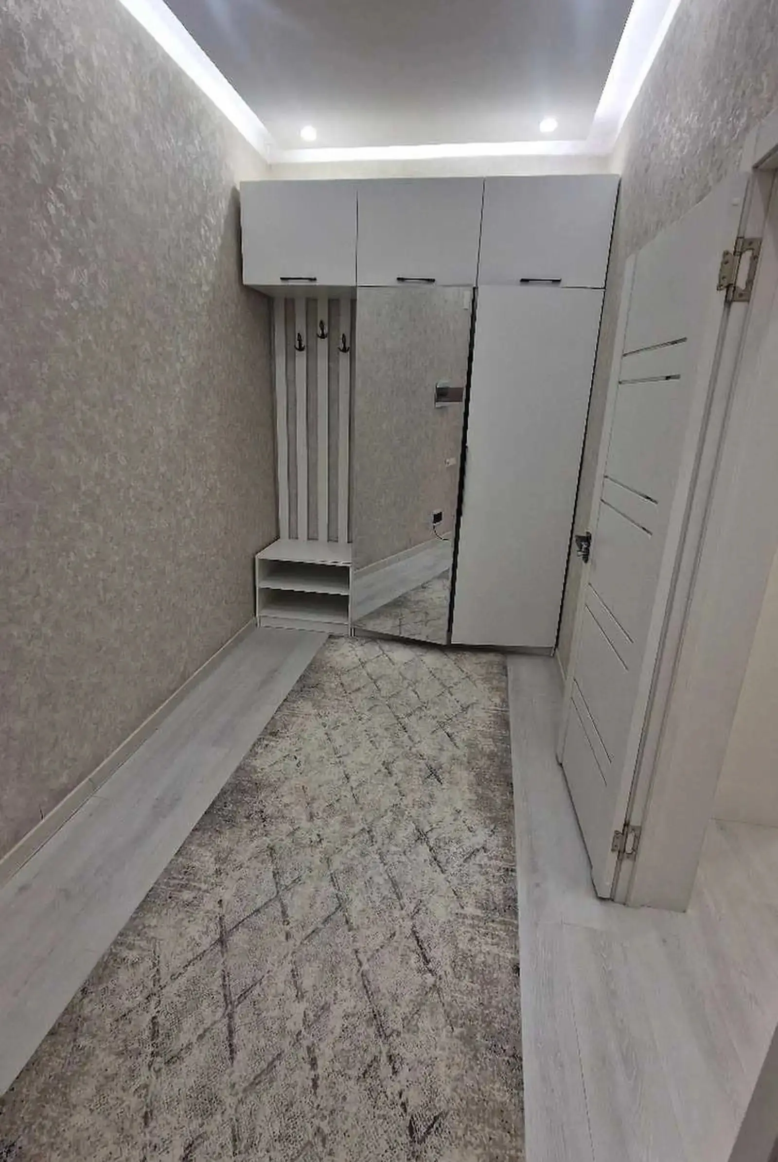 2-комн. квартира, 12 этаж, 56м², И.Сомони — миниатюра 3