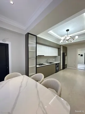 2-комн. квартира, 16 этаж, 83 м², Фирдавси
