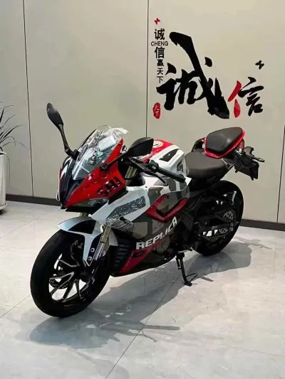 Мотоцикл Ducati 400 на заказ — миниатюра 3
