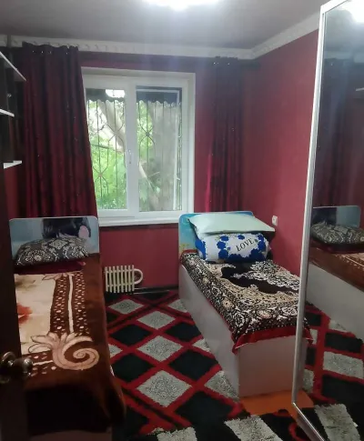 5-комн. квартира, 3 этаж, 100м², 112мкр